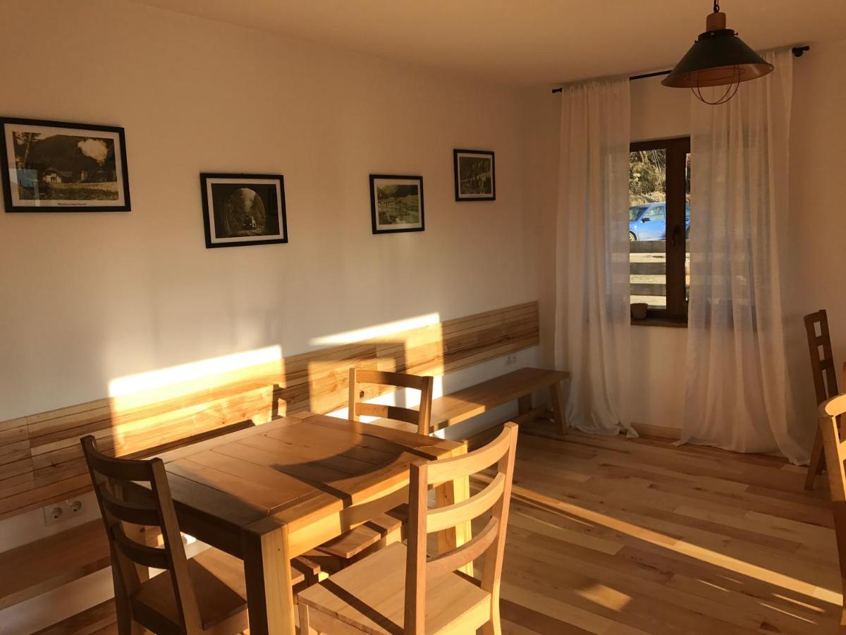 Anahouse Hotel Vişeu de Sus Екстериор снимка